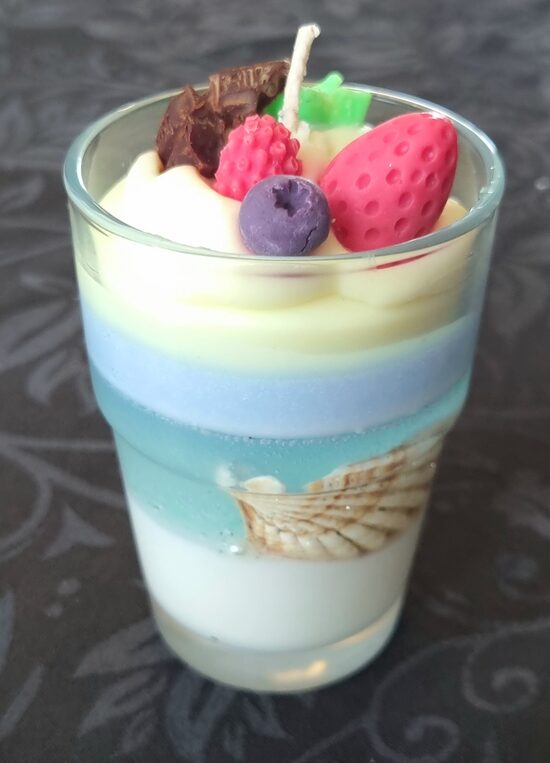 Dizaina svece "DESERTS PIE OKEĀNA"